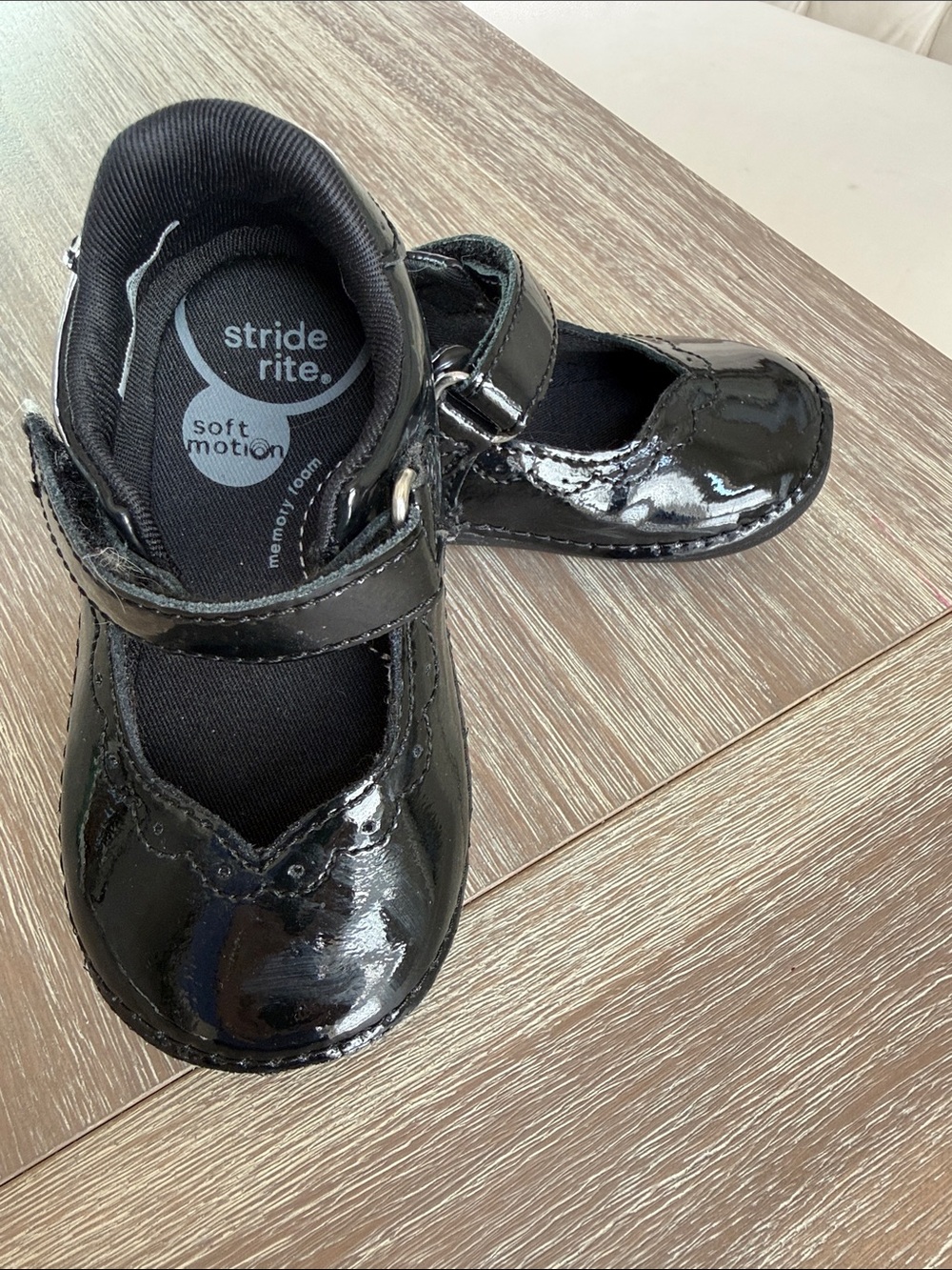 Stride Rite Girls' Black Patent Mary Jane Shoes
